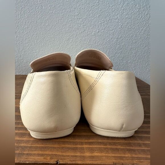 Stuart Weitzman Jet Calfskin Loafer Flat Cream Size 7.5 - Picture 5 of 9